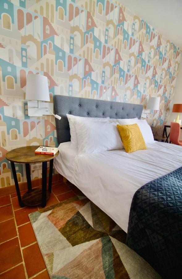 O Trois Oliviers Bed & Breakfast Louin Bagian luar foto