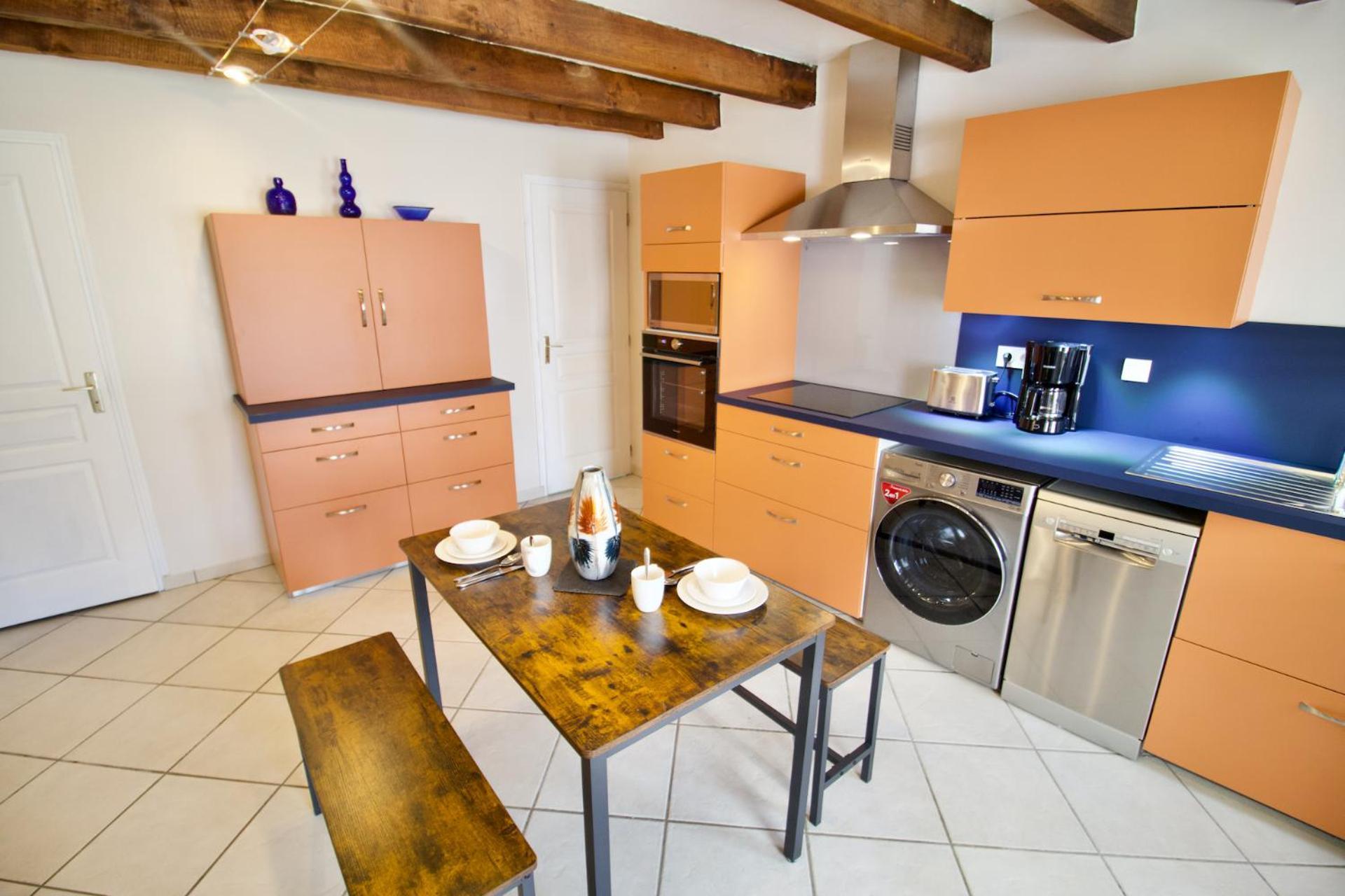 O Trois Oliviers Bed & Breakfast Louin Bagian luar foto